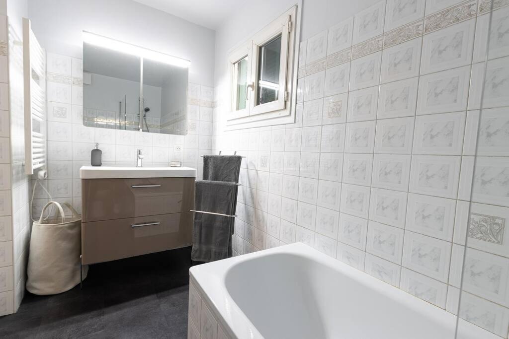 Apartament Cocooning Au Coeur De La Cite Imperiale Ajaccio  Zewnętrze zdjęcie