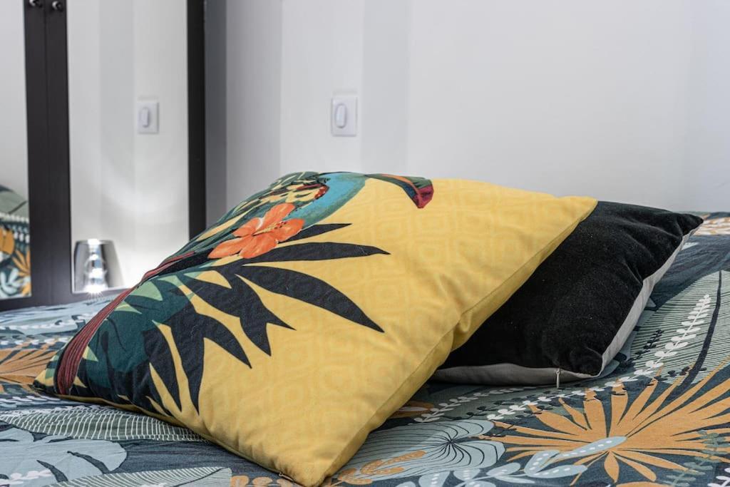 Apartament Cocooning Au Coeur De La Cite Imperiale Ajaccio  Zewnętrze zdjęcie