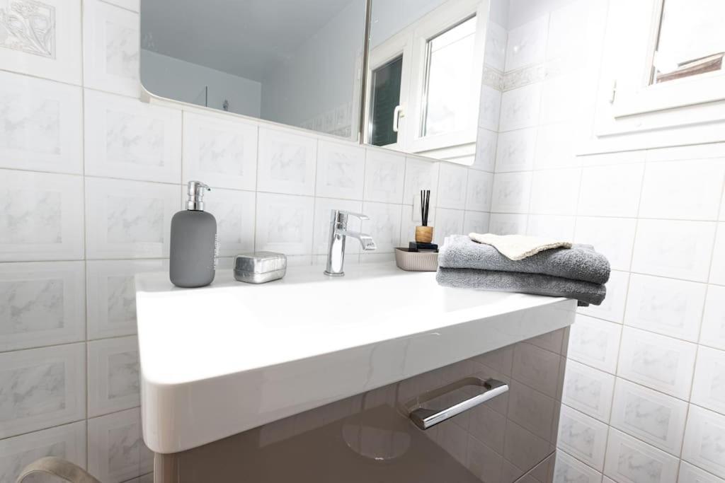 Apartament Cocooning Au Coeur De La Cite Imperiale Ajaccio  Zewnętrze zdjęcie