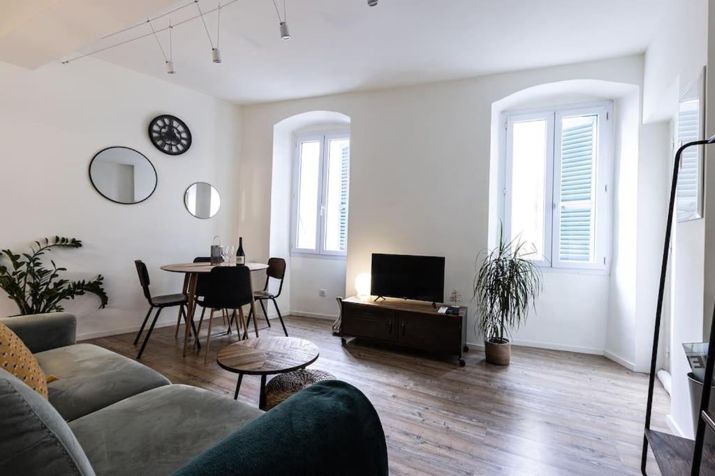 Apartament Cocooning Au Coeur De La Cite Imperiale Ajaccio  Zewnętrze zdjęcie